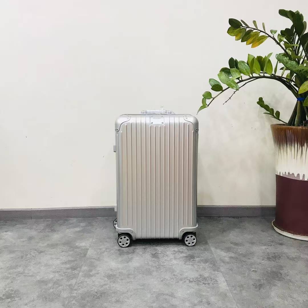 Premium Aluminum Travel Luggage 925
