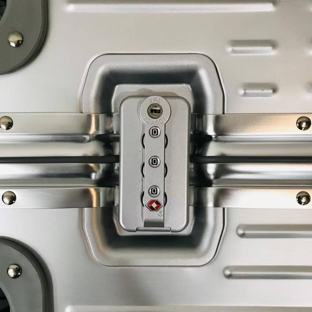 Premium Aluminum Travel Luggage 925