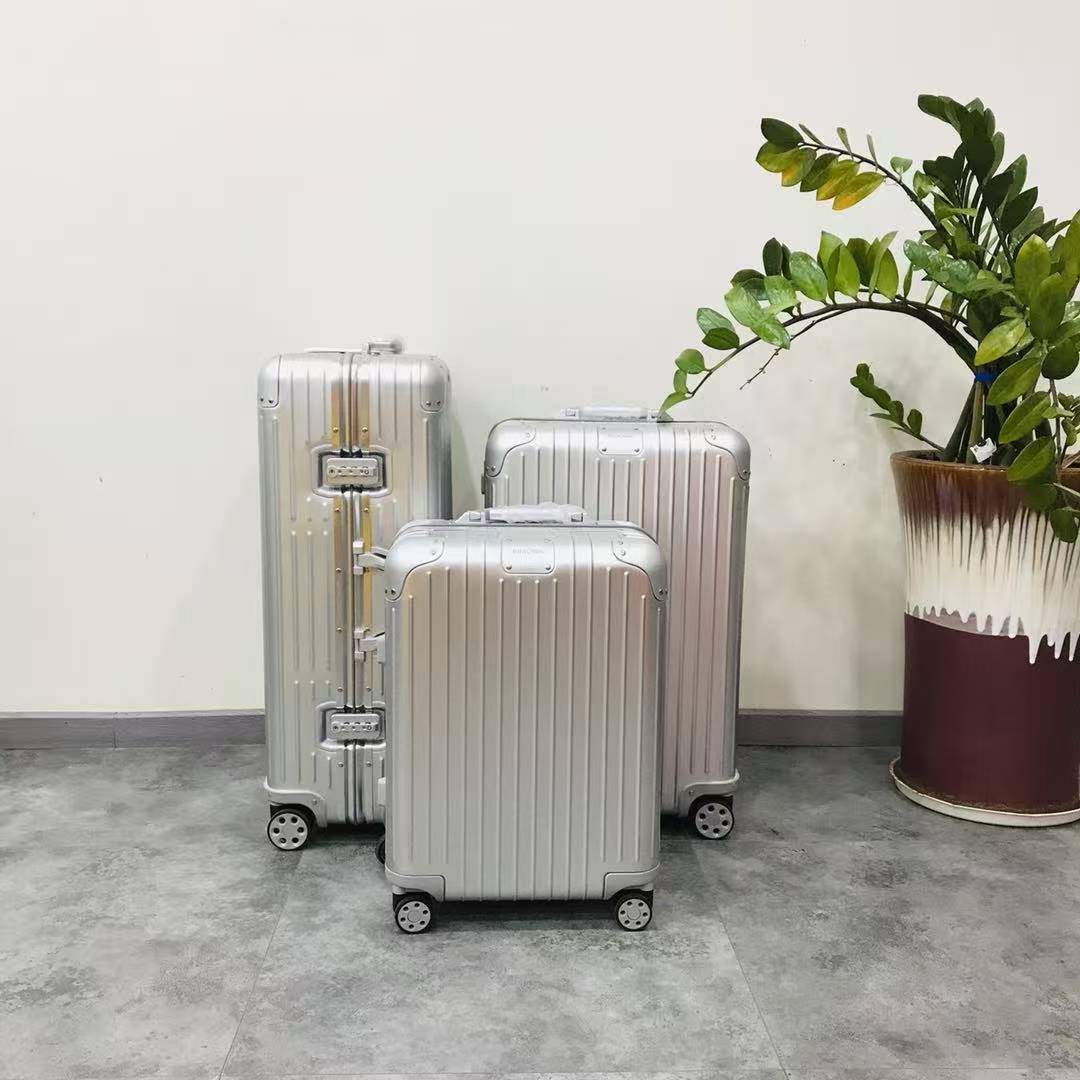 Premium Aluminum Travel Luggage 925