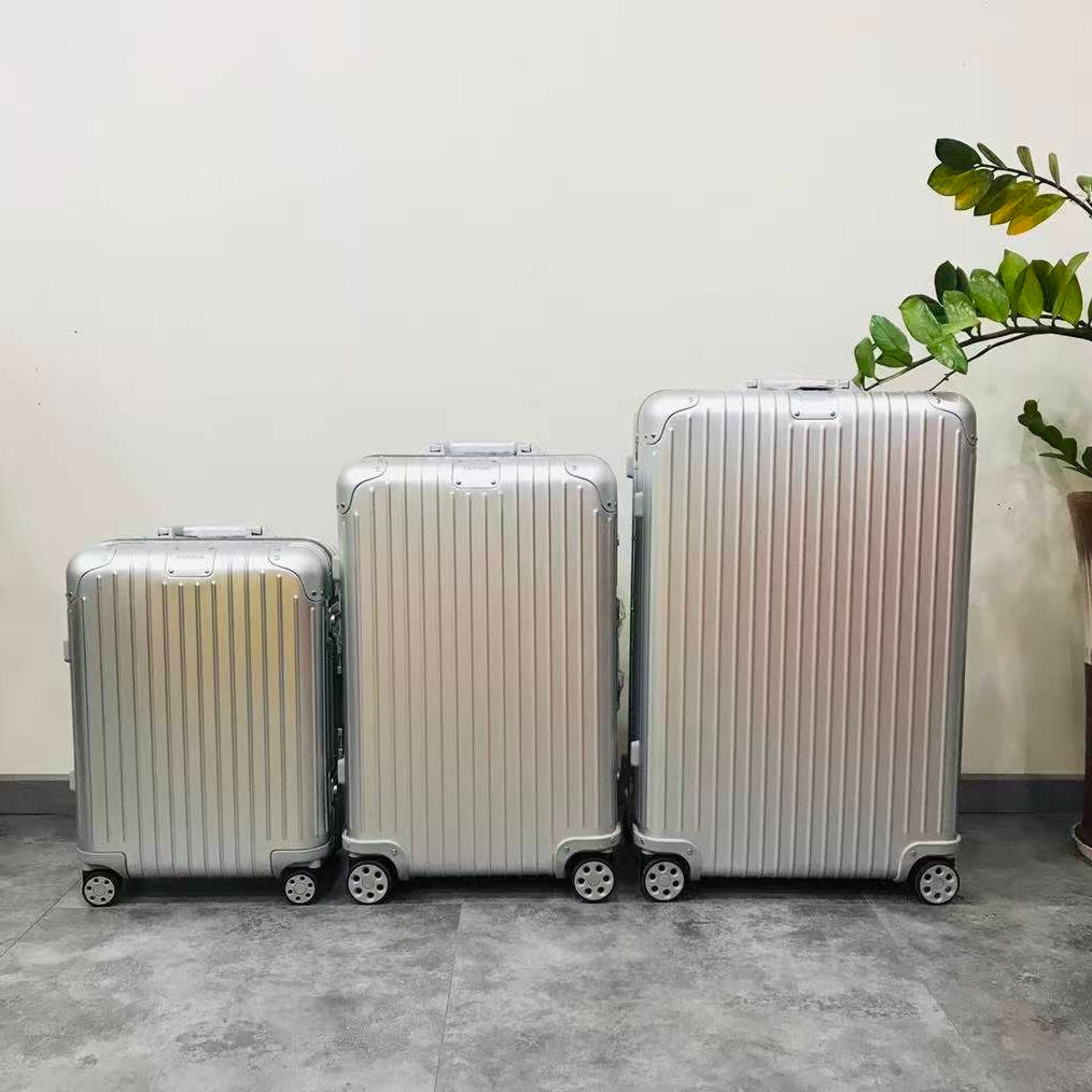 Premium Aluminum Travel Luggage 925