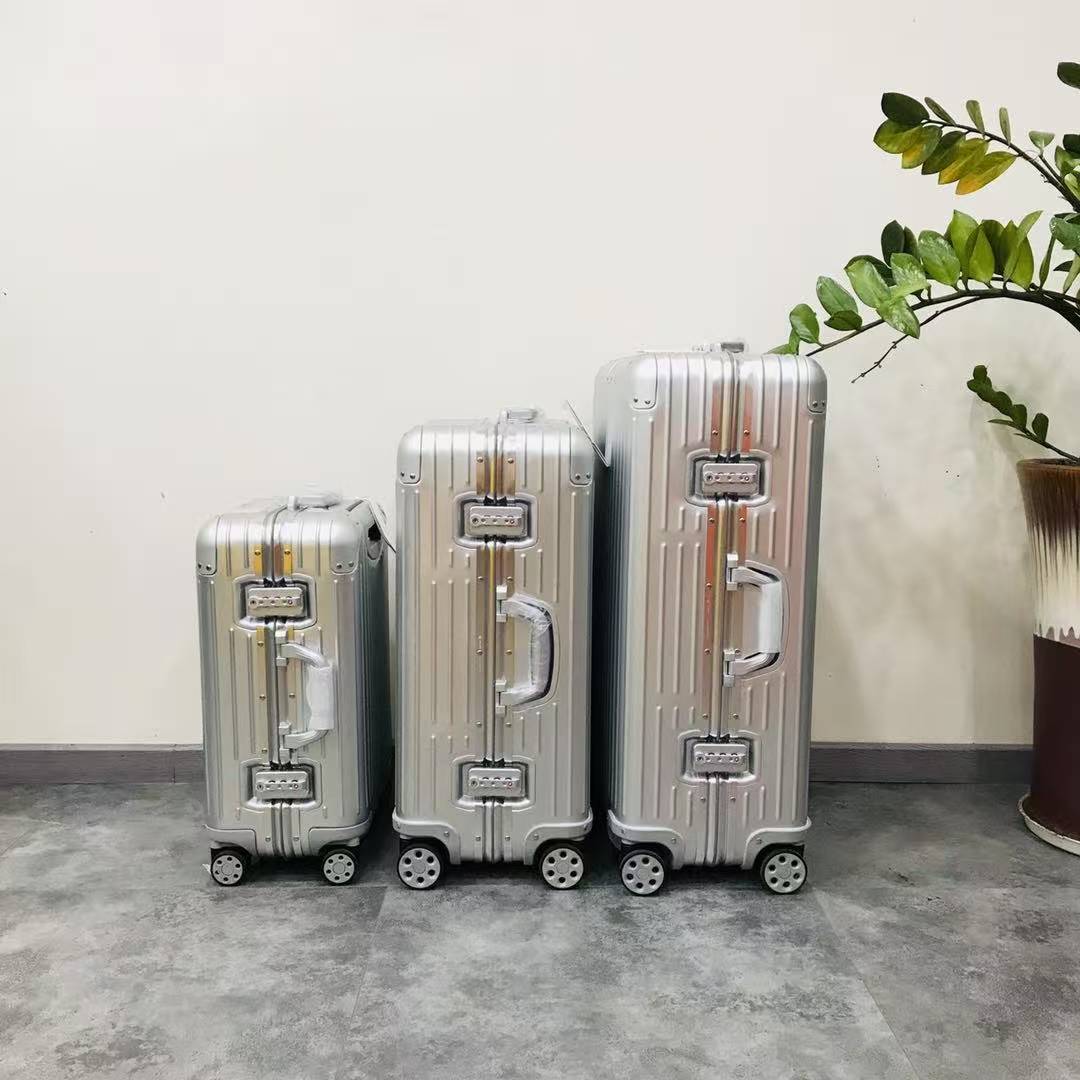 Premium Aluminum Travel Luggage 925