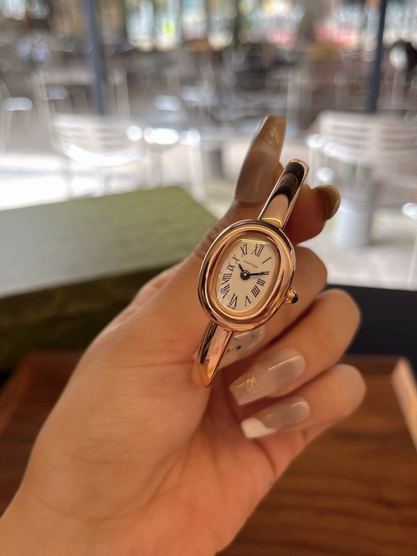 Old Money Oval Watch
