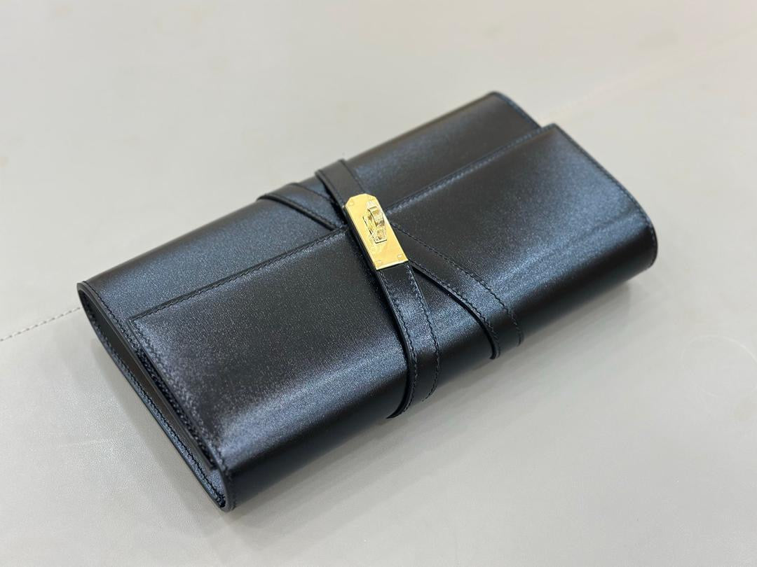 SS 2026 Shiny Leather Clutch