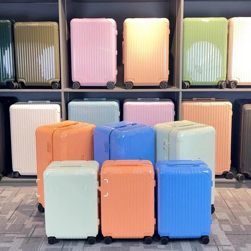 Premium Aluminum Travel Luggage 925