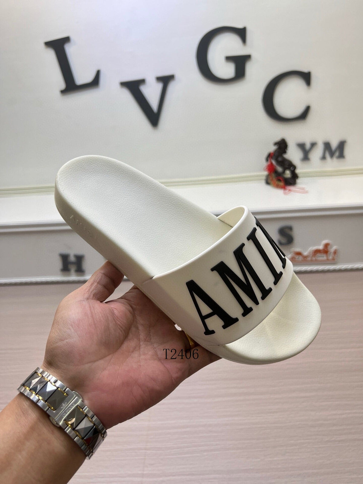 Amore Slides