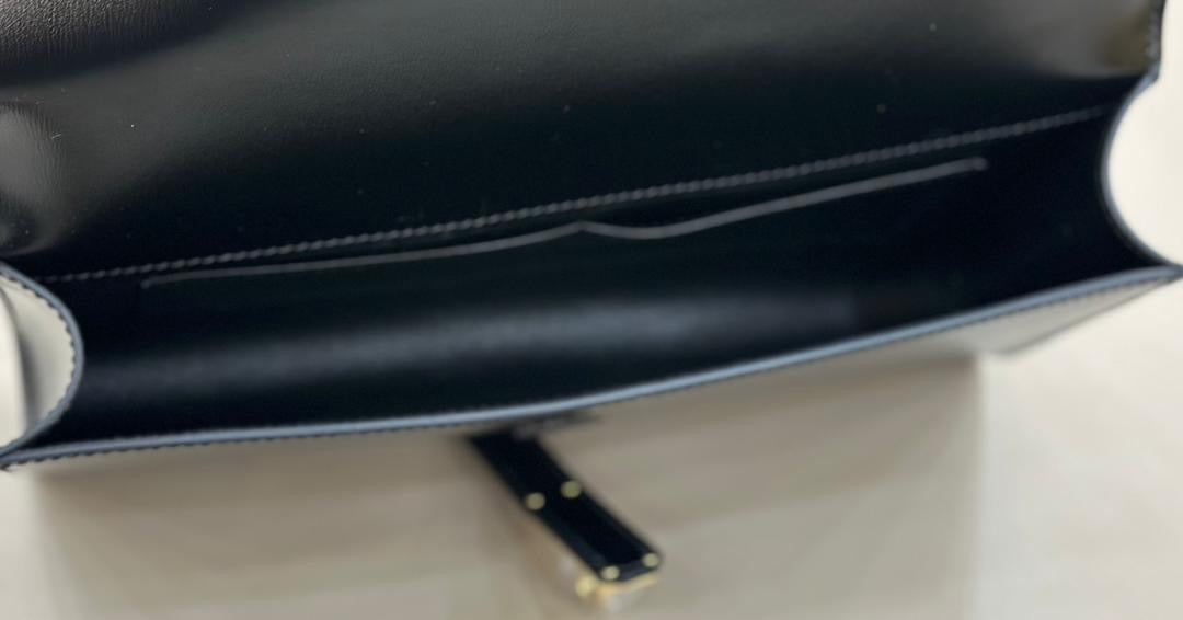 SS 2026 Shiny Leather Clutch