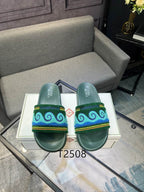 Casa Verde Slides