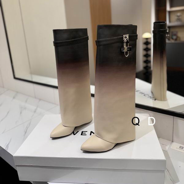 Ombré Leather Boots with Lock Detail