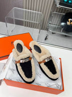 Fur Slip-on loafers