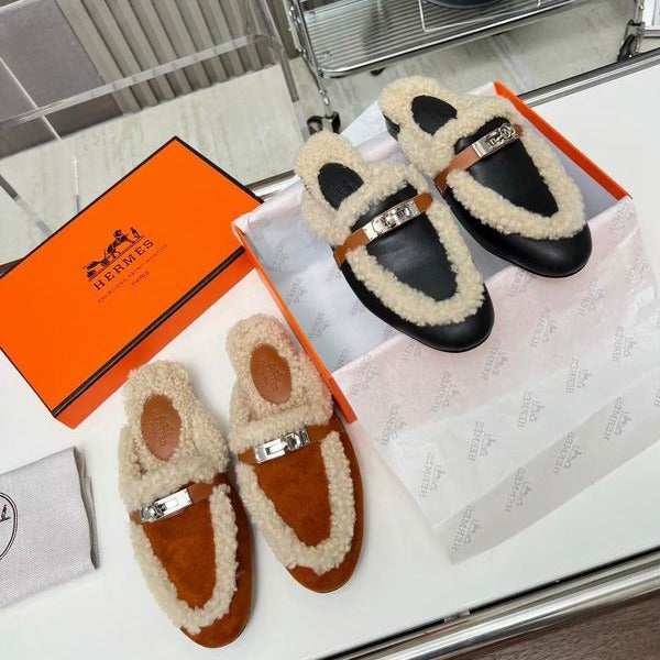 Fur Slip-on loafers
