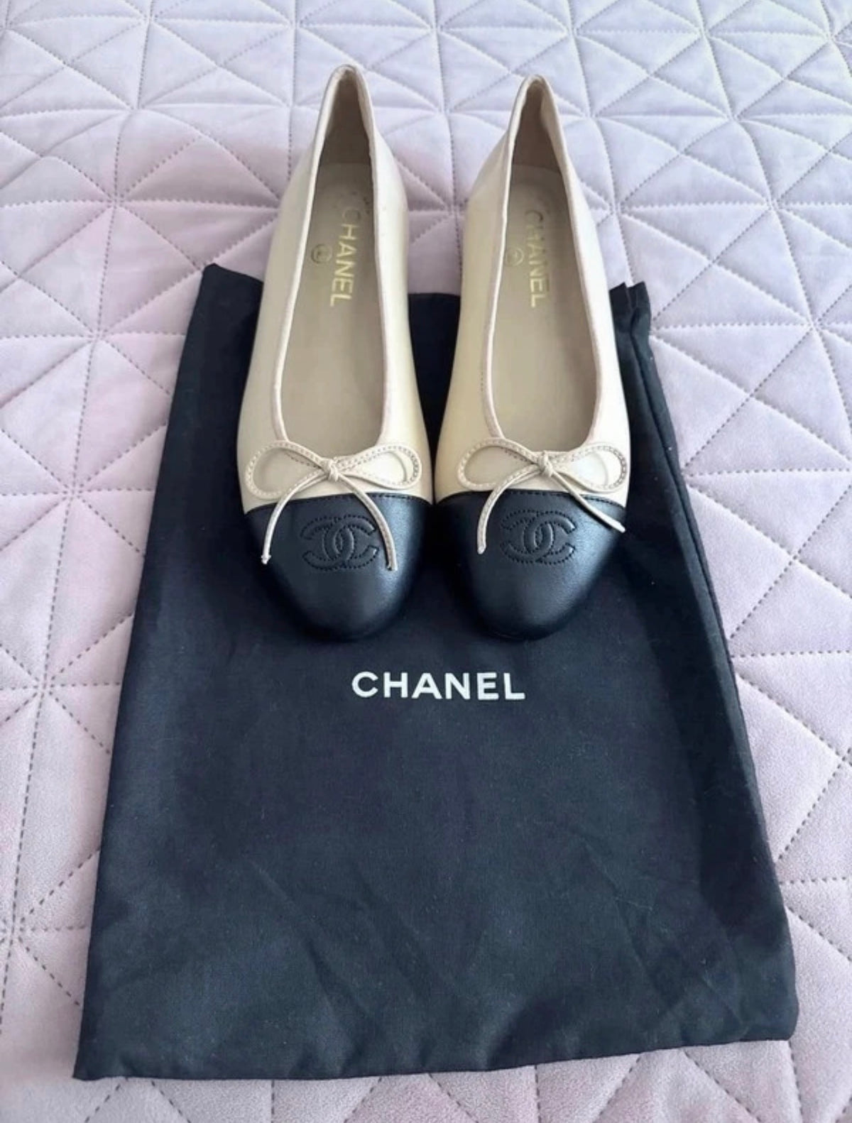 Customer holding a minimal bag
