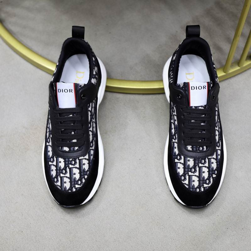 Premium printed sneakers