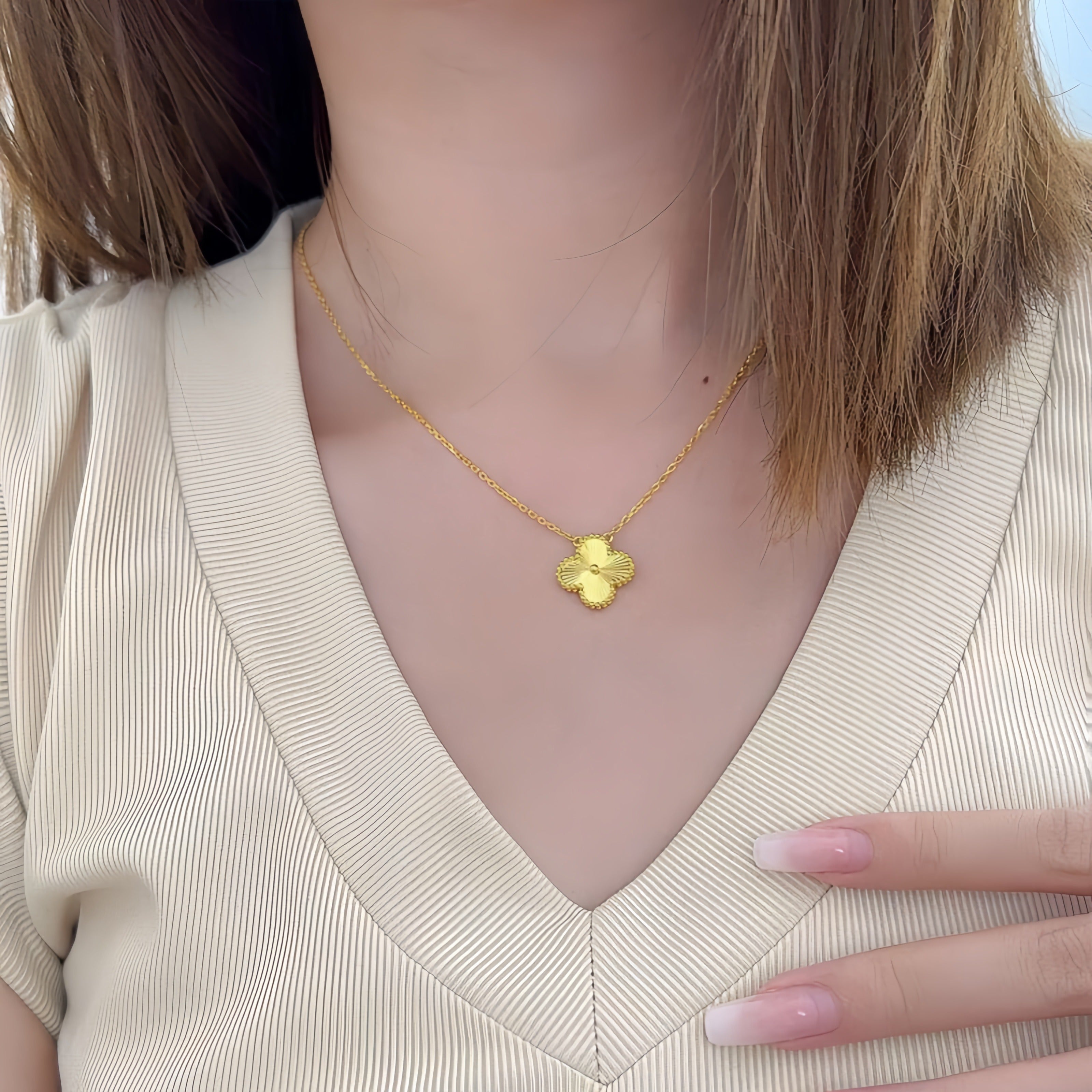 Four-Leaf Pendant Necklace