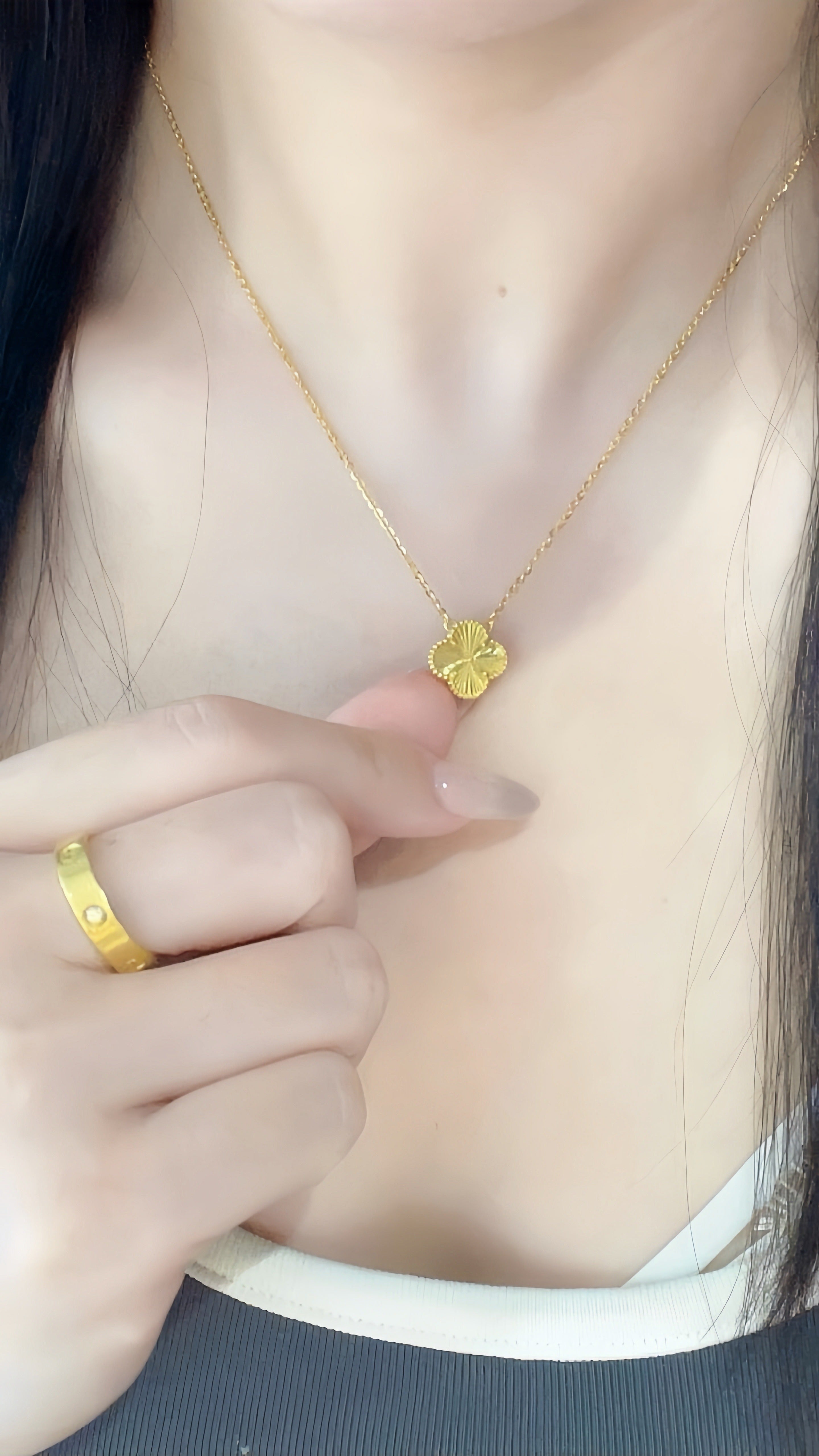 Four-Leaf Pendant Necklace