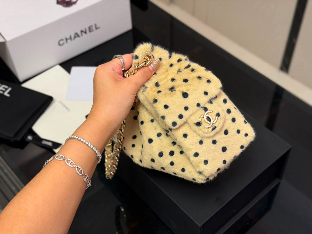 Cream Polka Dot Plush Chain Shoulder Bag