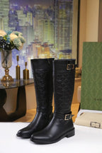 Women’s Low-Heel Leather Boots