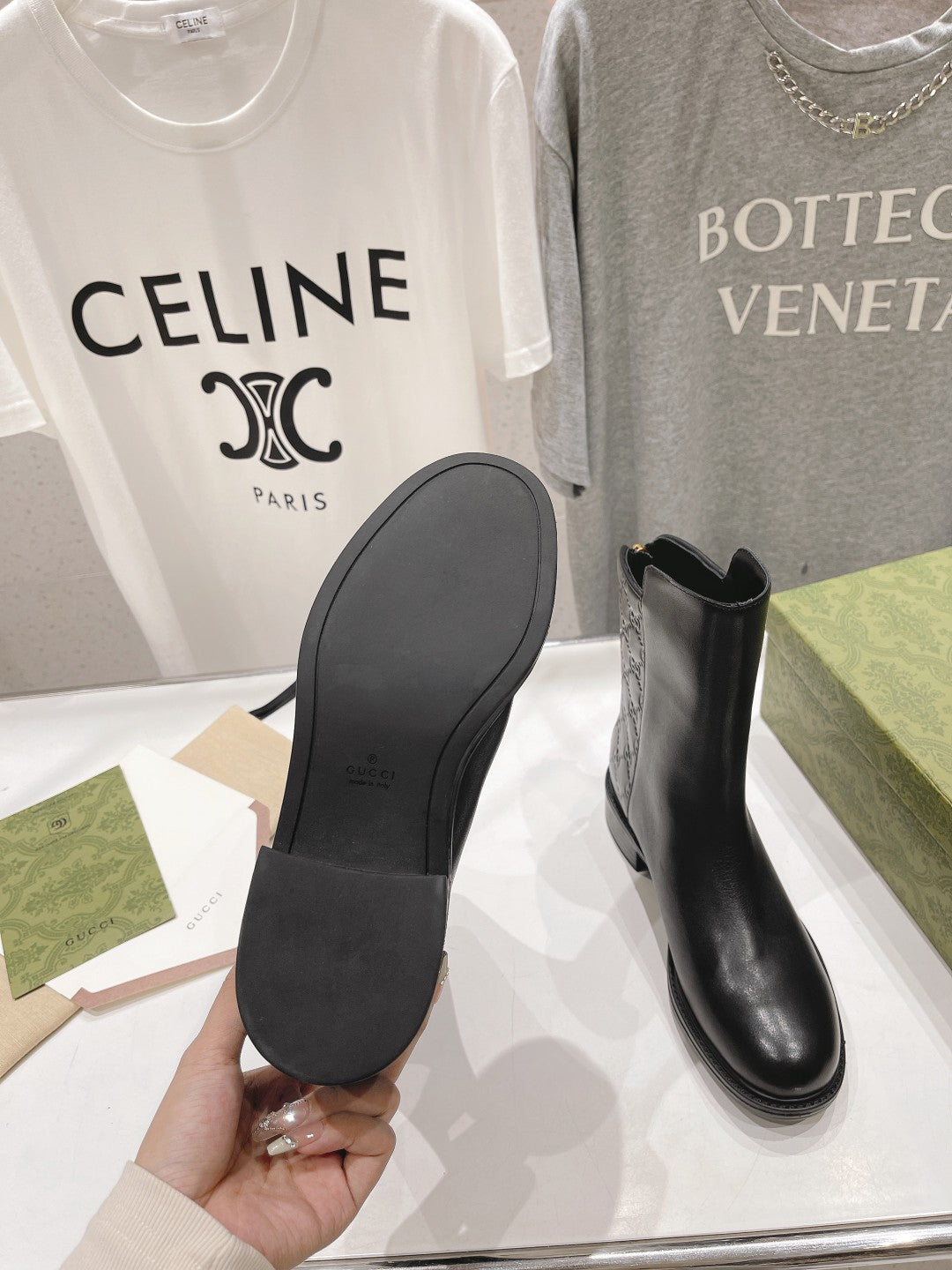 Women’s Chelsea Boots with Zipper – Calfskin