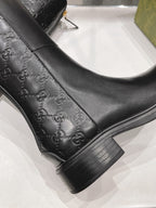 Women’s Chelsea Boots with Zipper
