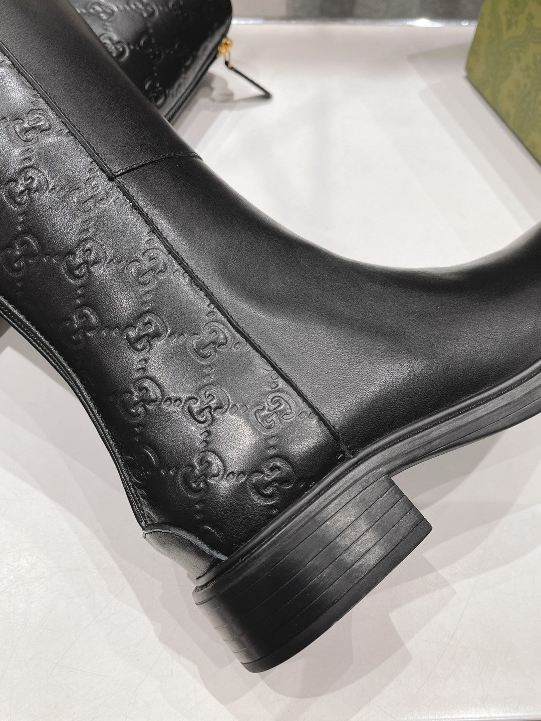 Women’s Chelsea Boots with Zipper