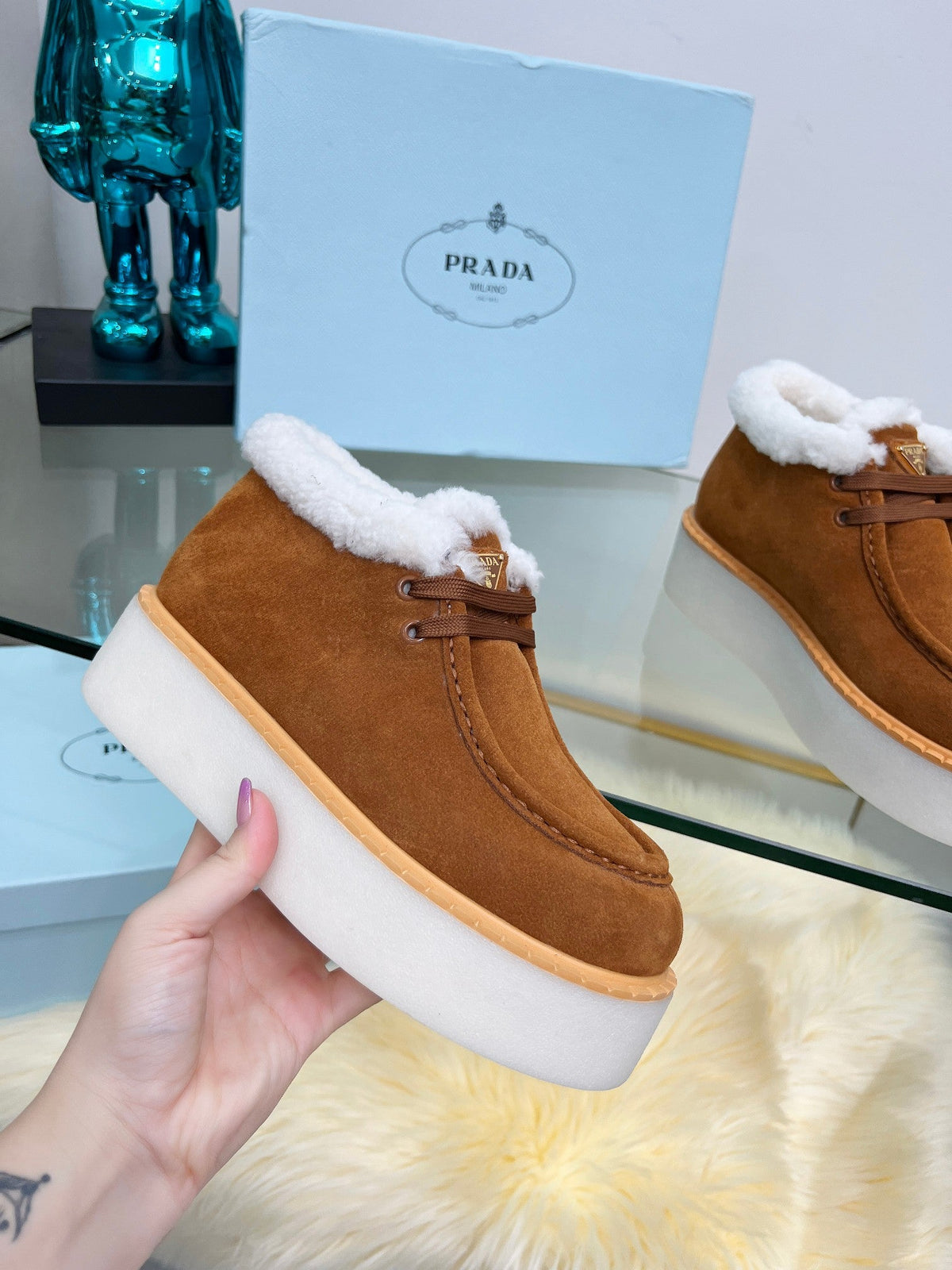 Women’s Wool-Lined Sneakers