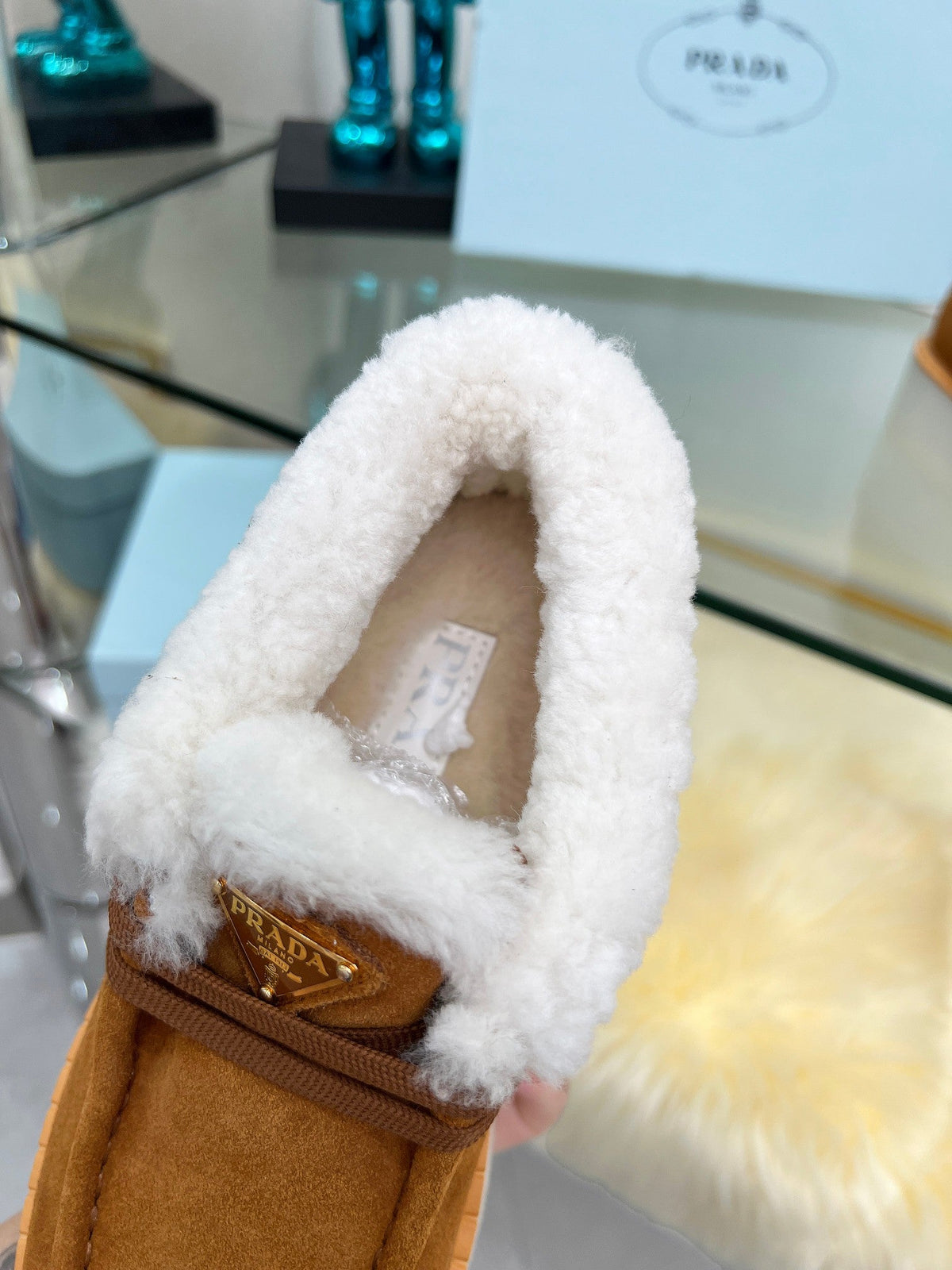 Women’s Wool-Lined Sneakers