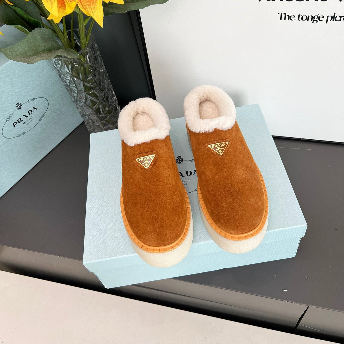 Women’s Shearling Slippers