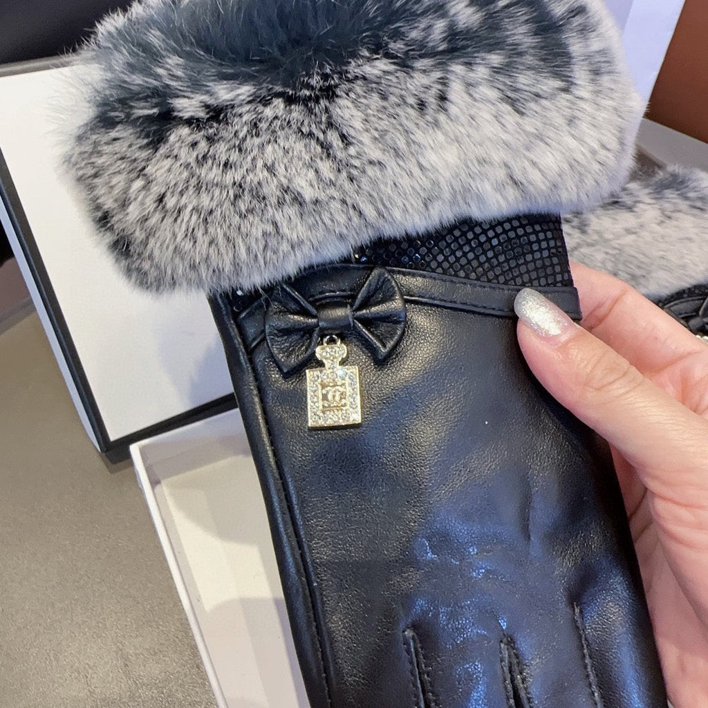High-Quality Sheepskin Gloves with Rabbit Fur Lining