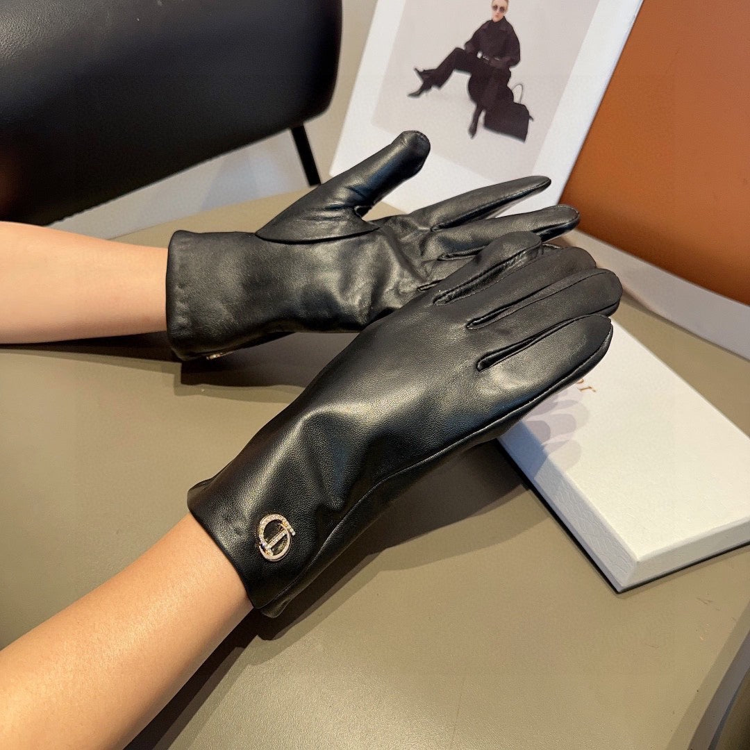 High-Quality Sheepskin Gloves