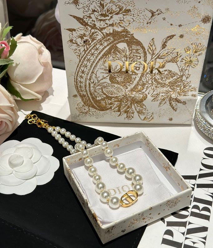 Pearl Necklace