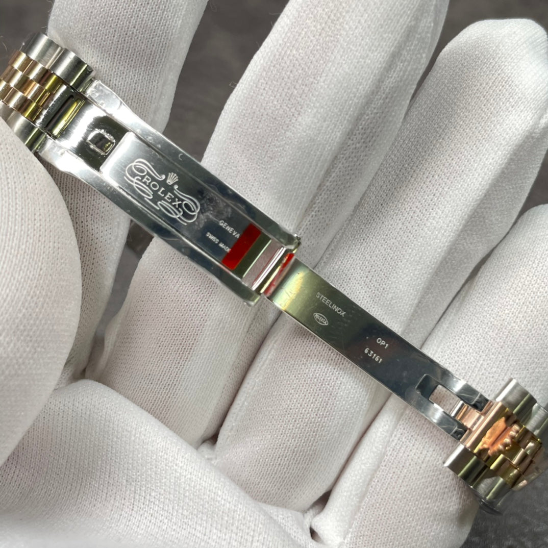 Gold Mother-of-Pearl Dial Watch 31 mm