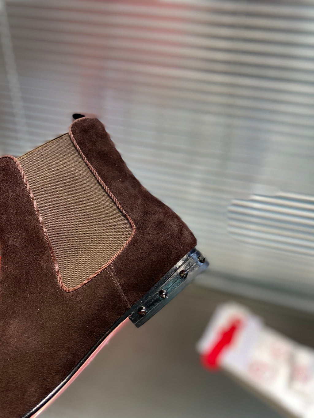 Elastic Boots with Studded Heel