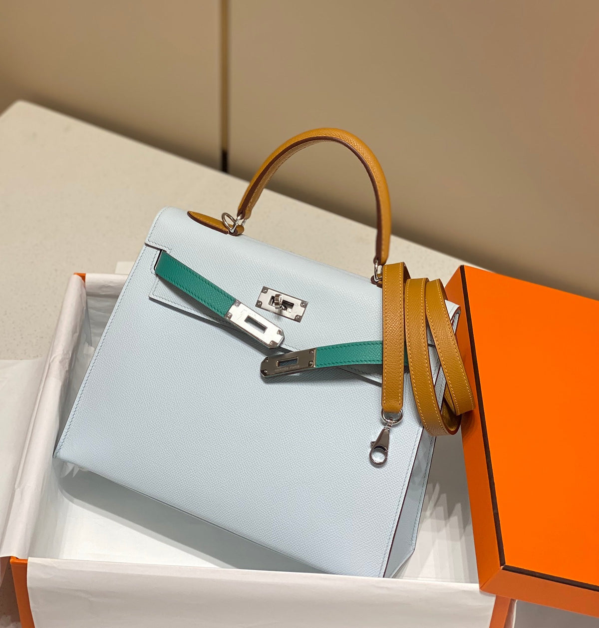 Tricolor Leather Bag 28