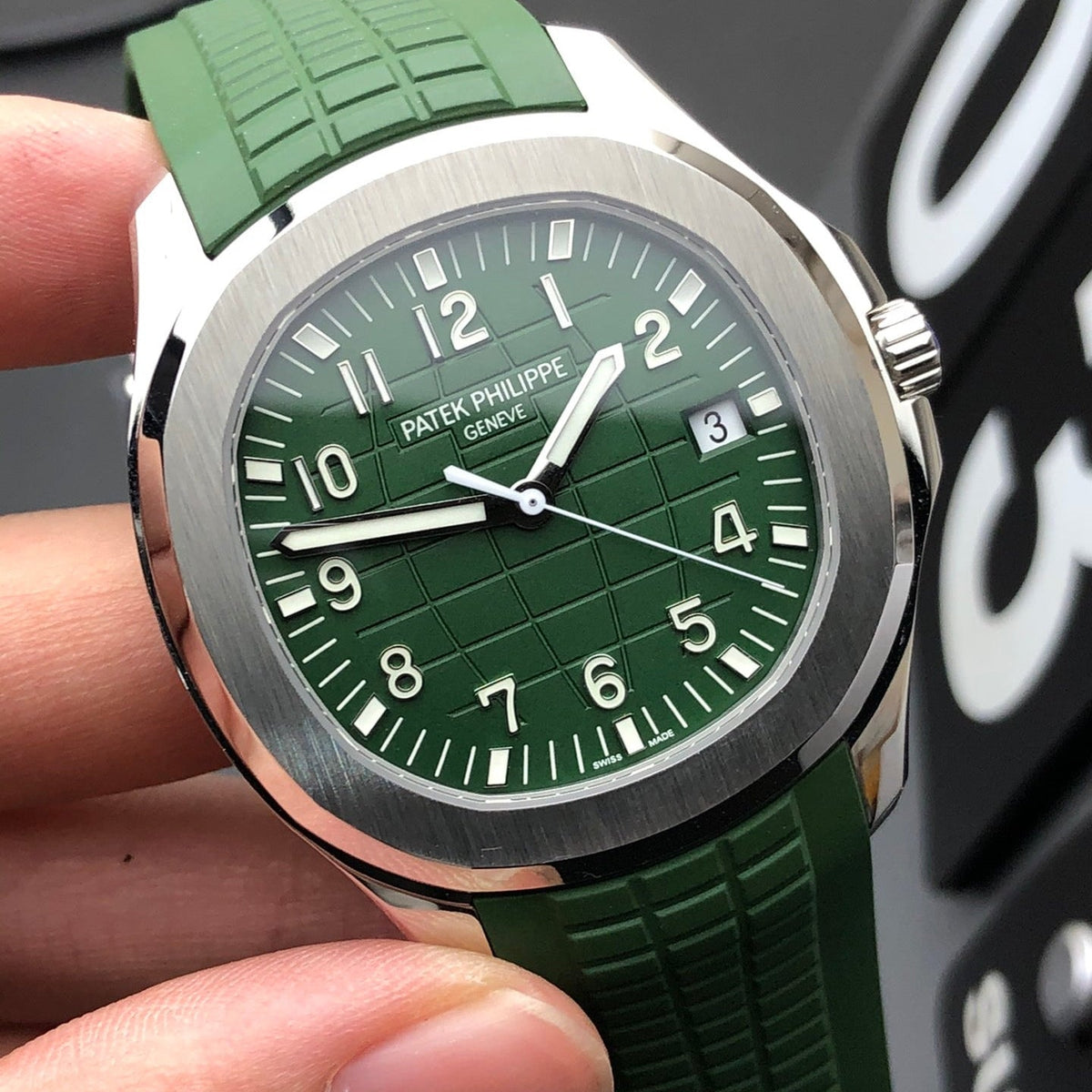 Green Rubber Strap Automatic Watch 40 mm