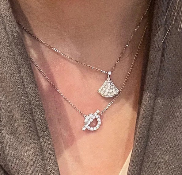 Hollow Q Necklace and Earrings Set