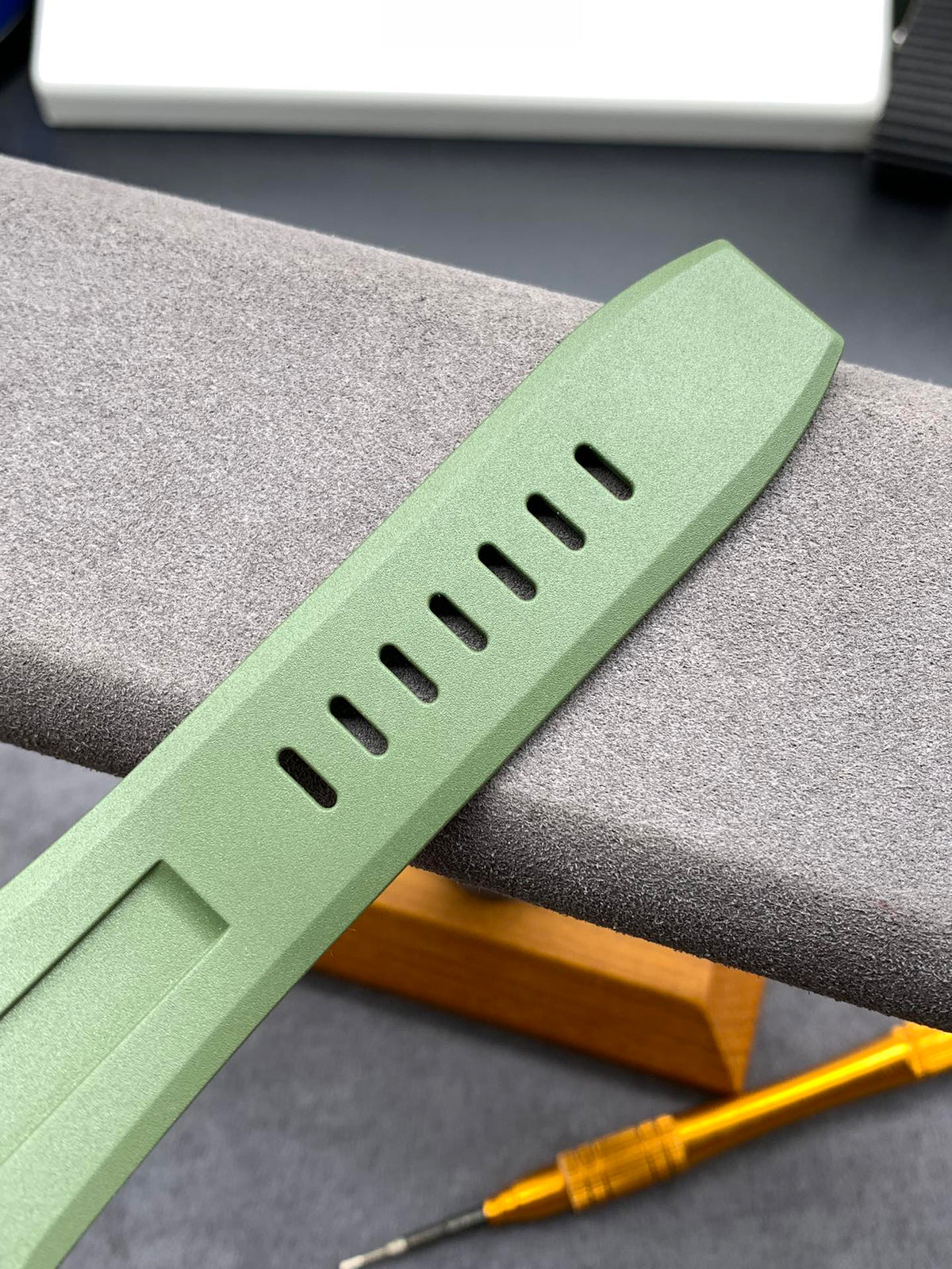 Green Diver Automatic Watch 42 mm