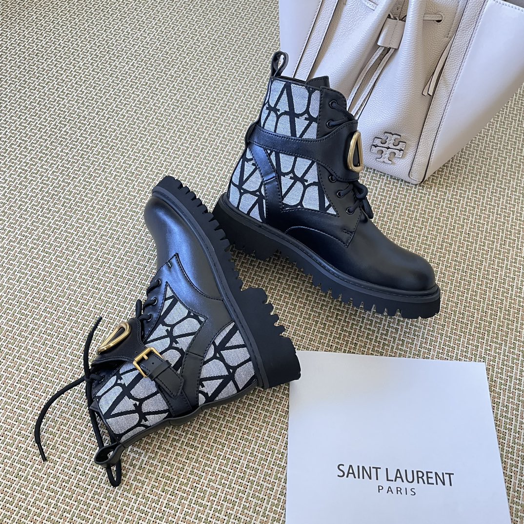 Women’s Short Martin Boots
