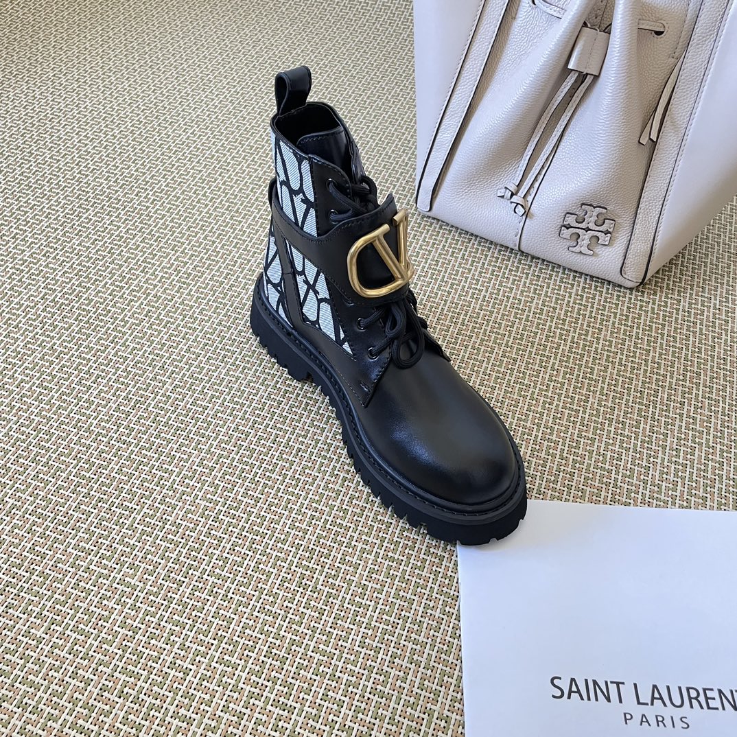Women’s Short Martin Boots