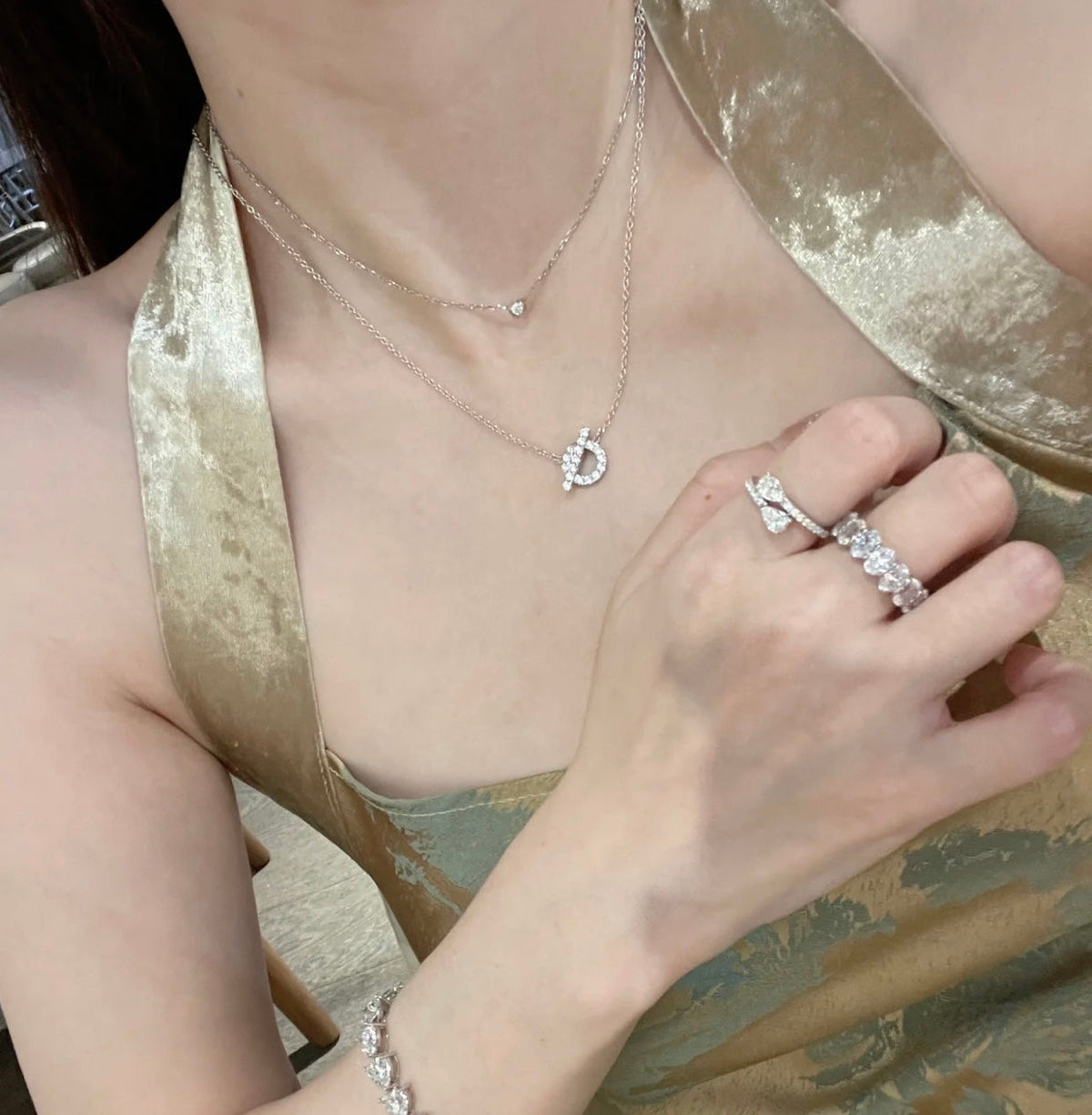 Hollow Q Necklace and Earrings Set