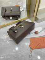 Saddle Loro Leather Bag