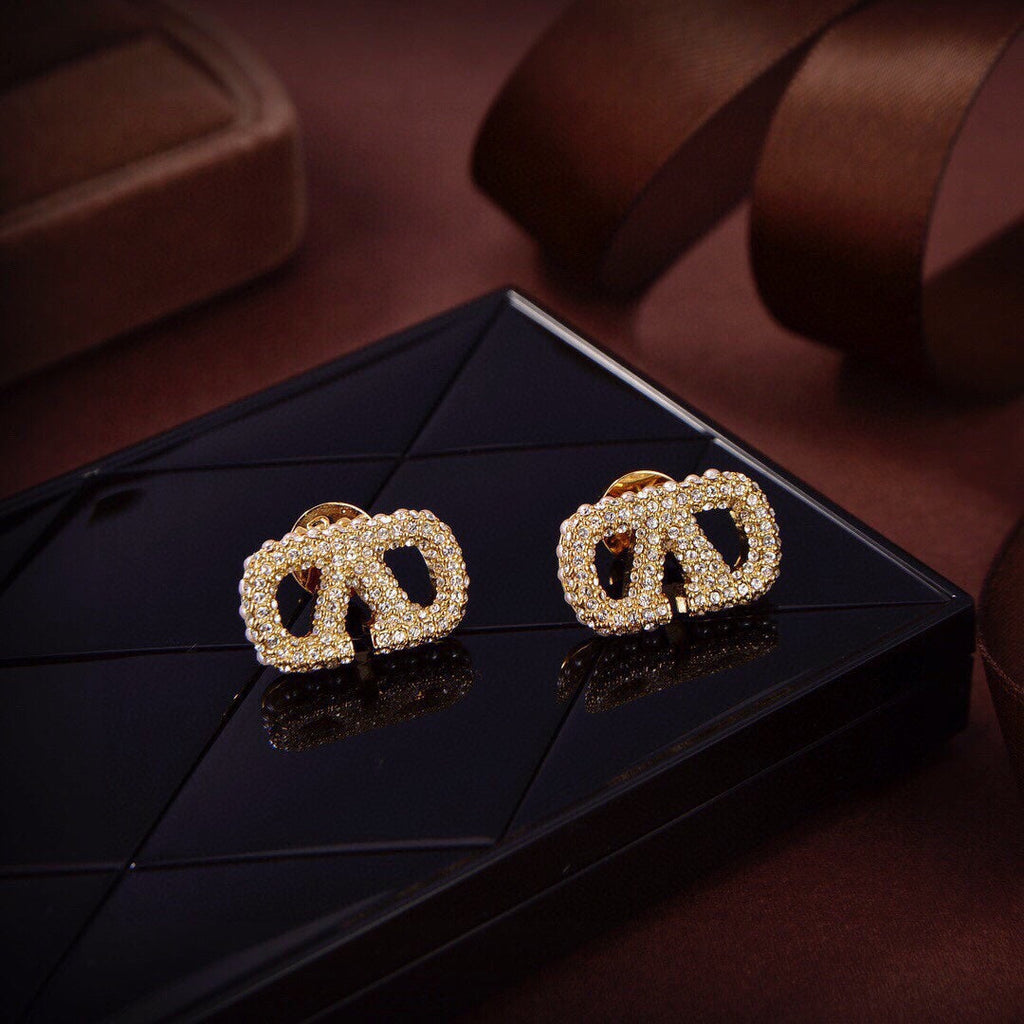 V Half-Pearl Half-Stone Earrings