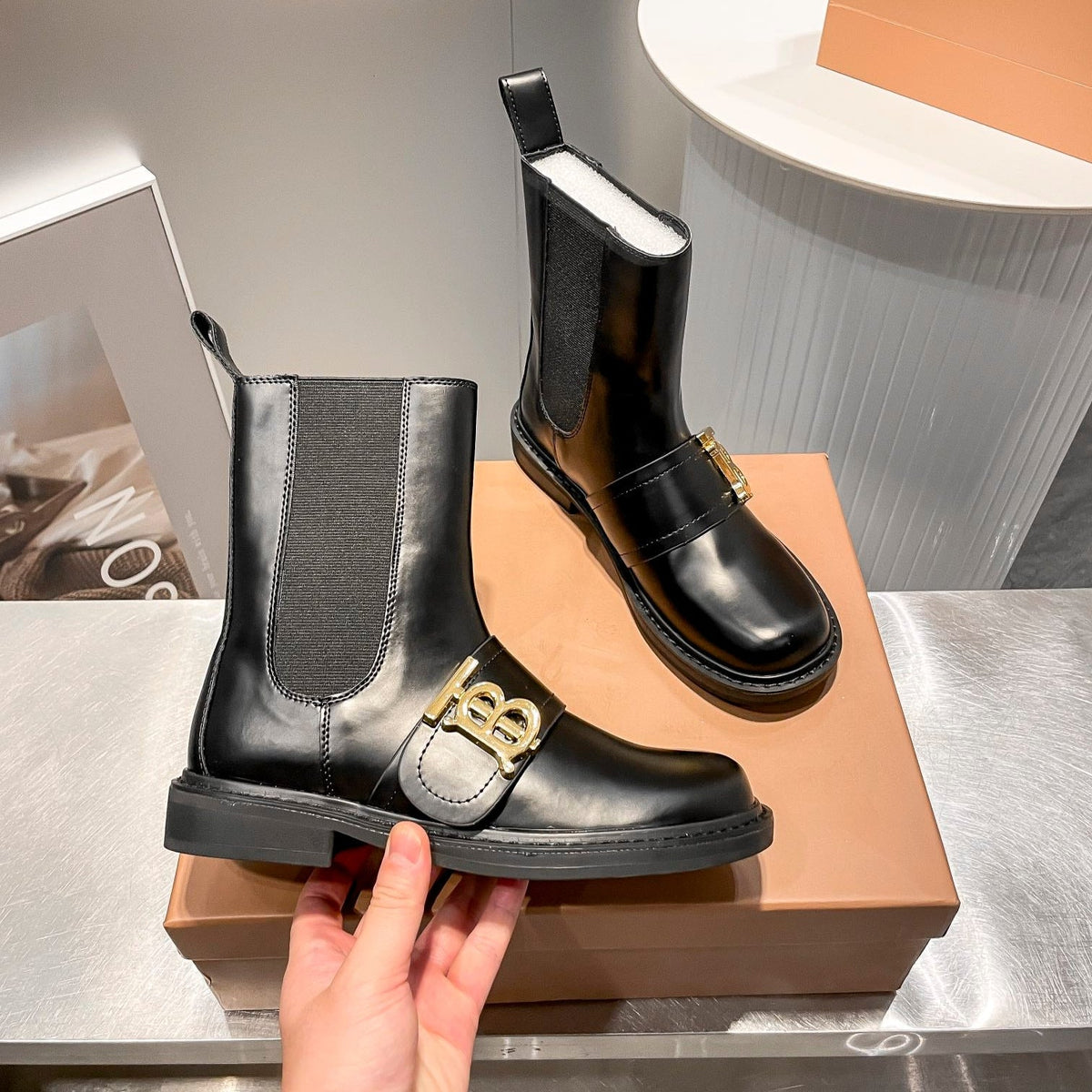 Women’s Chelsea Ankle Boots