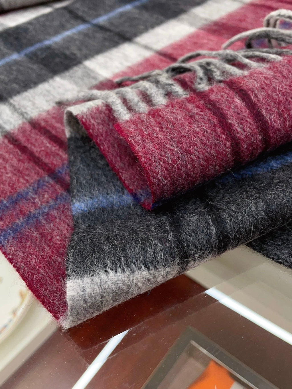 Classic Cashmere Scarf – Unisex Design