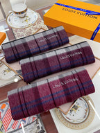 Classic Cashmere Scarf – Unisex Design