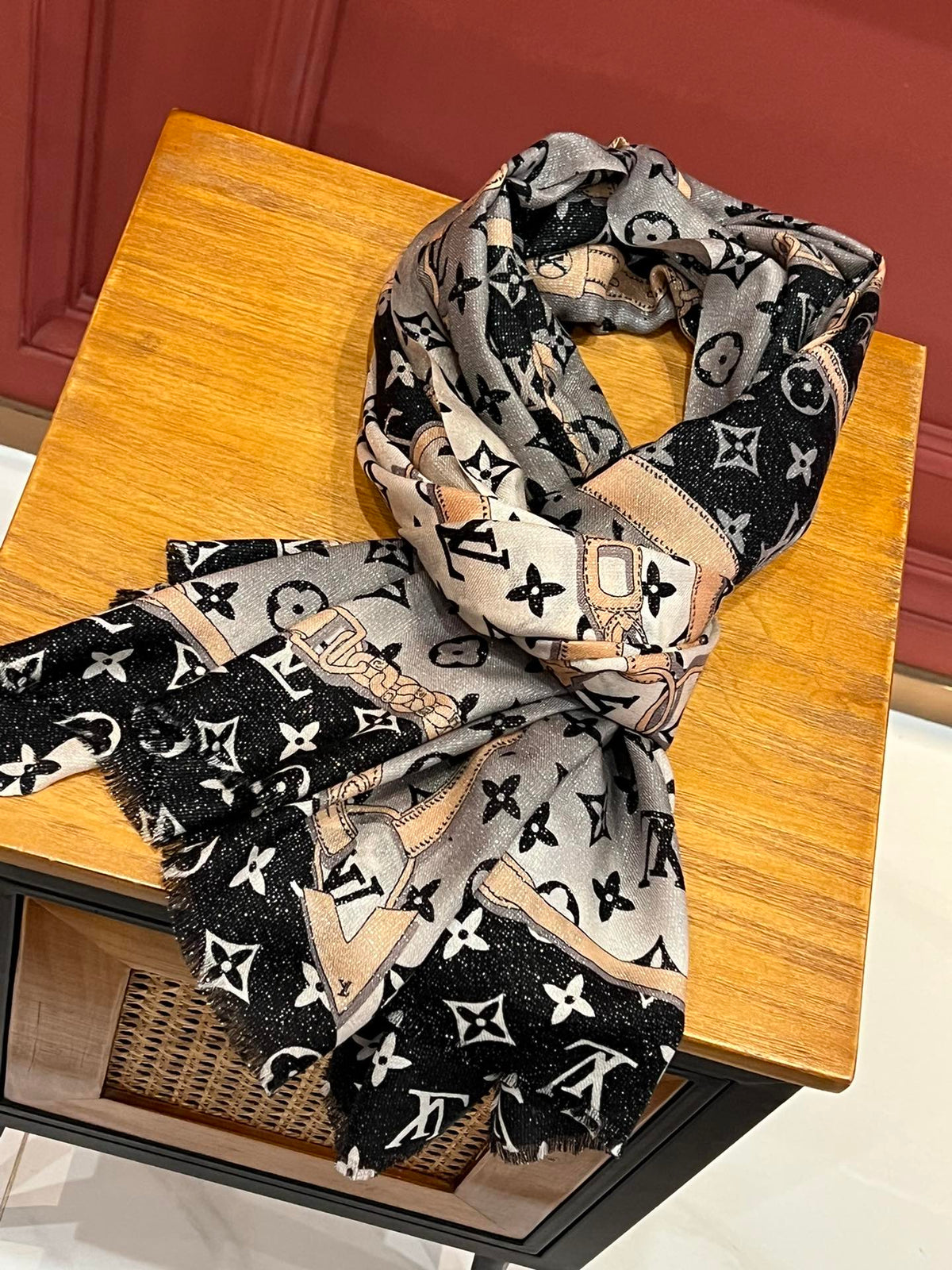 Limited Edition Cashmere Scarf