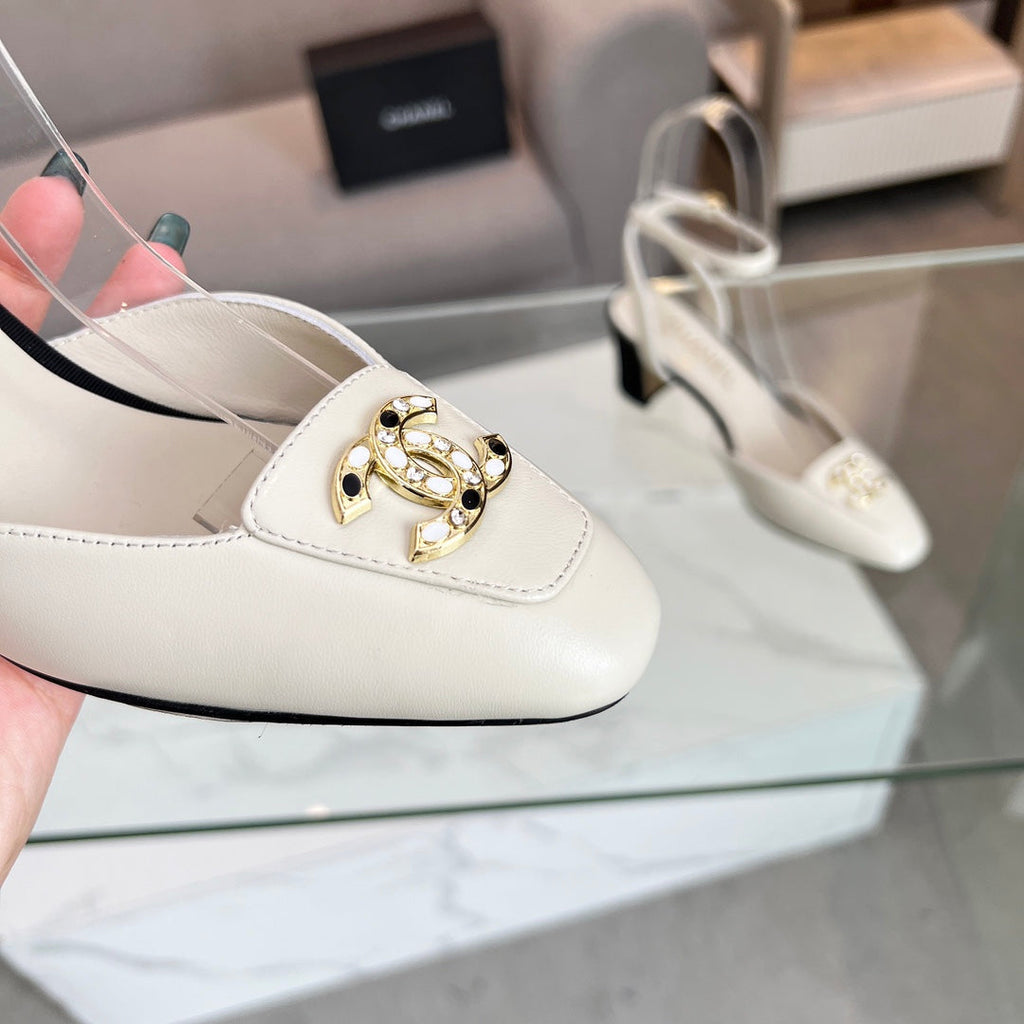 Retro Round-Toe Sandals