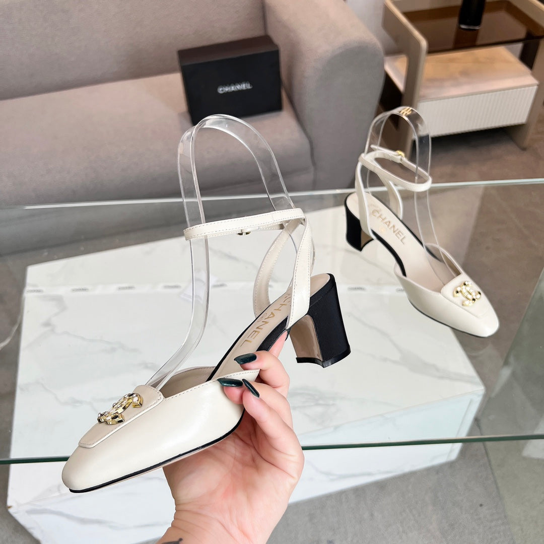 Retro Round-Toe Sandals