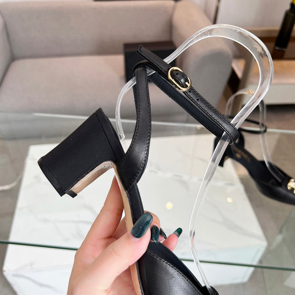 Retro Round-Toe Sandals