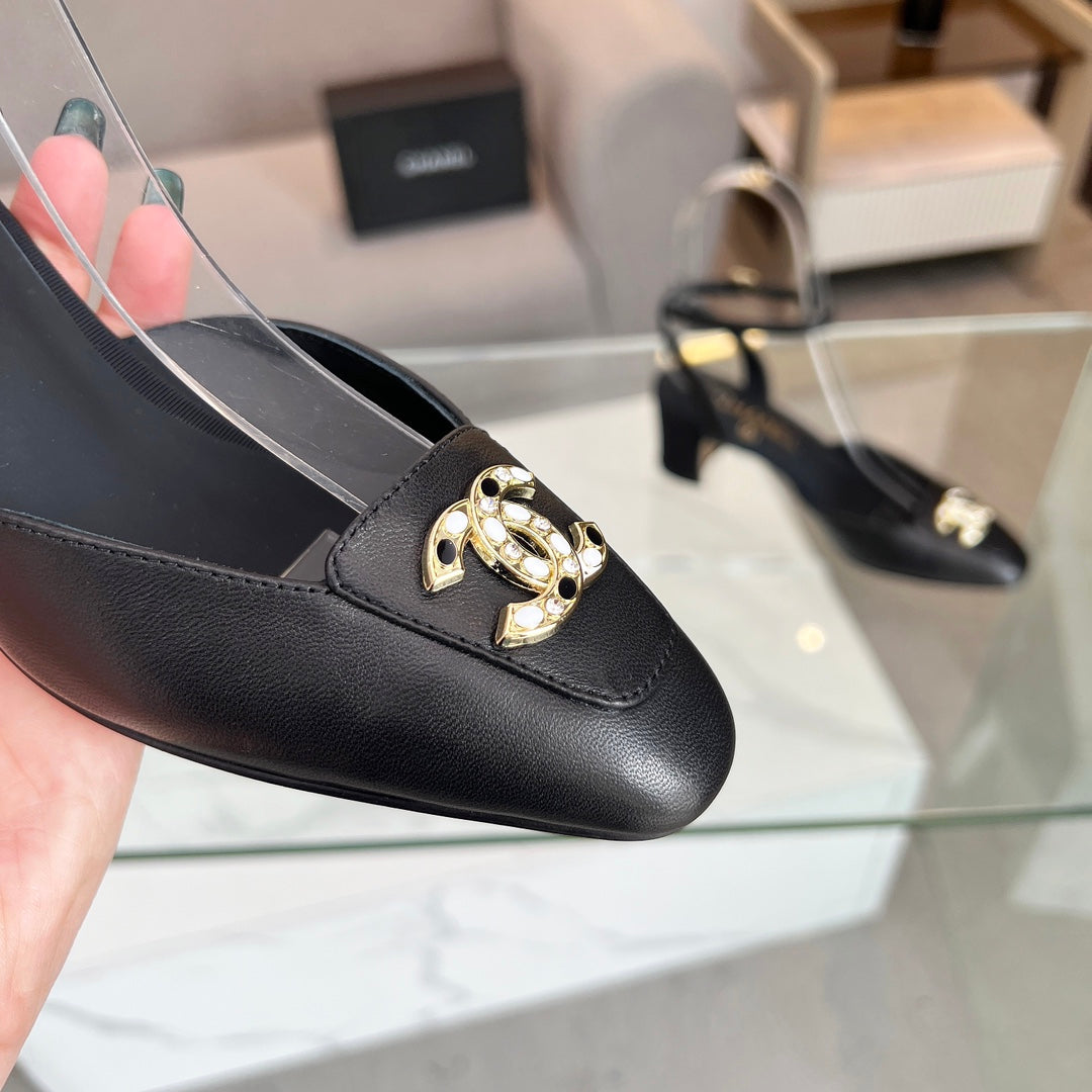 Retro Round-Toe Sandals