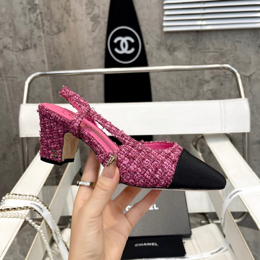 Retro Round-Toe Velvet Sandals