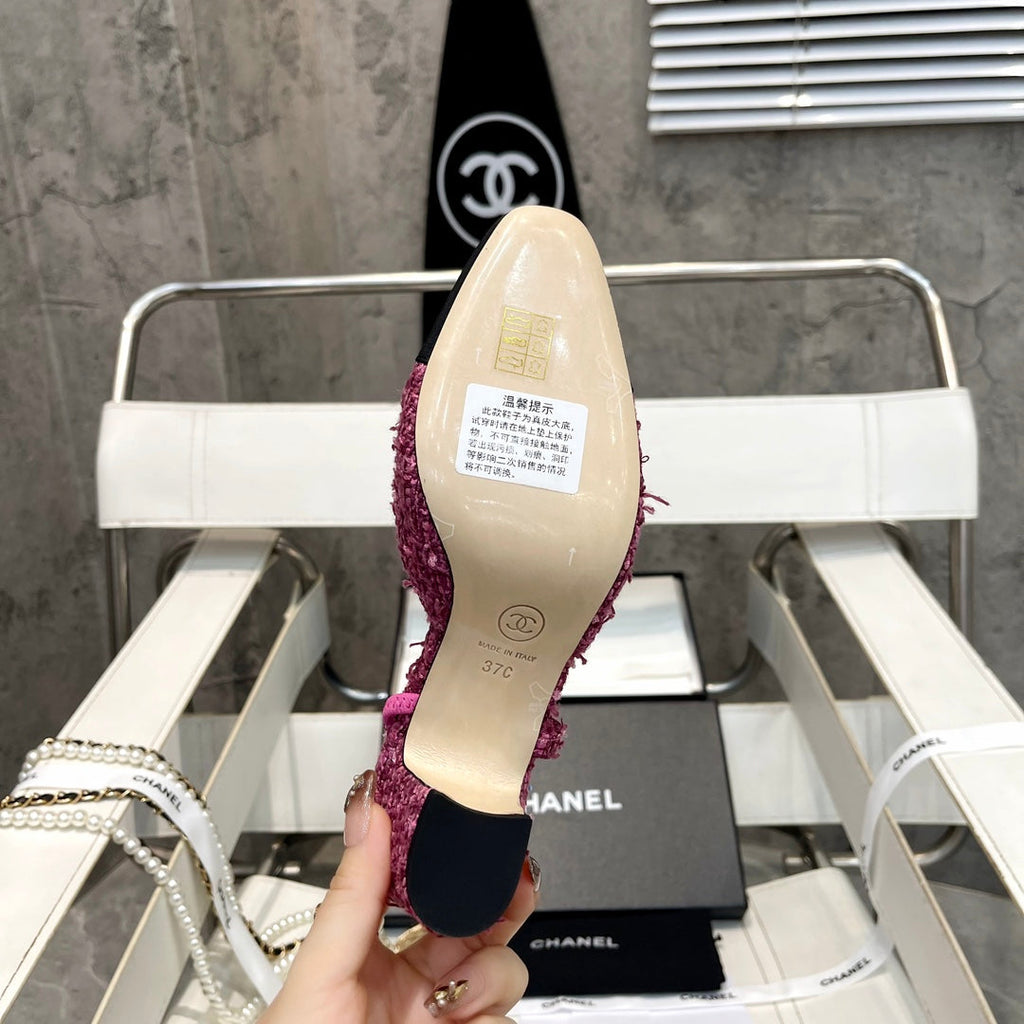 Retro Round-Toe Velvet Sandals